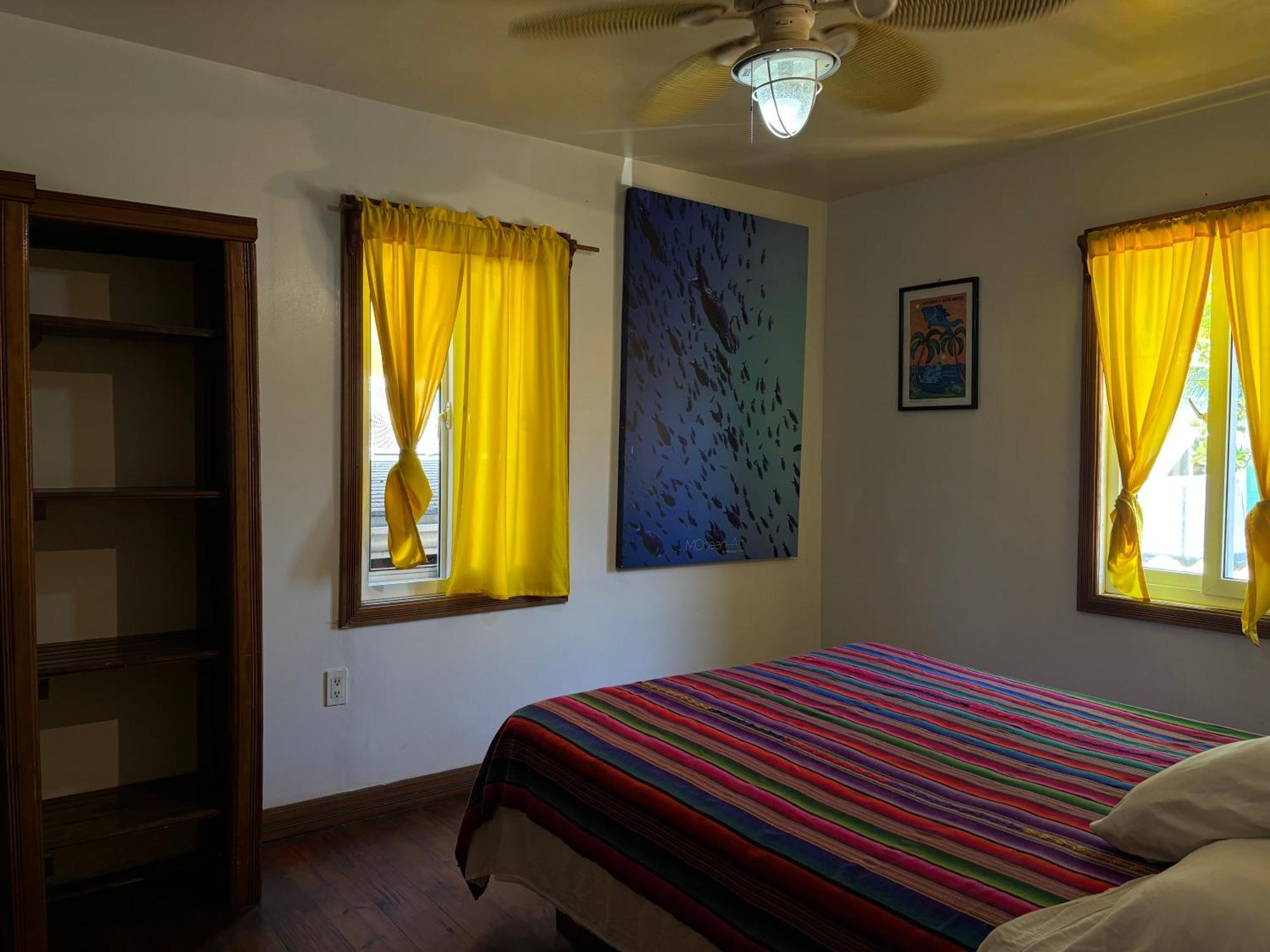 Seabreeze Inn West End Ngoại thất bức ảnh