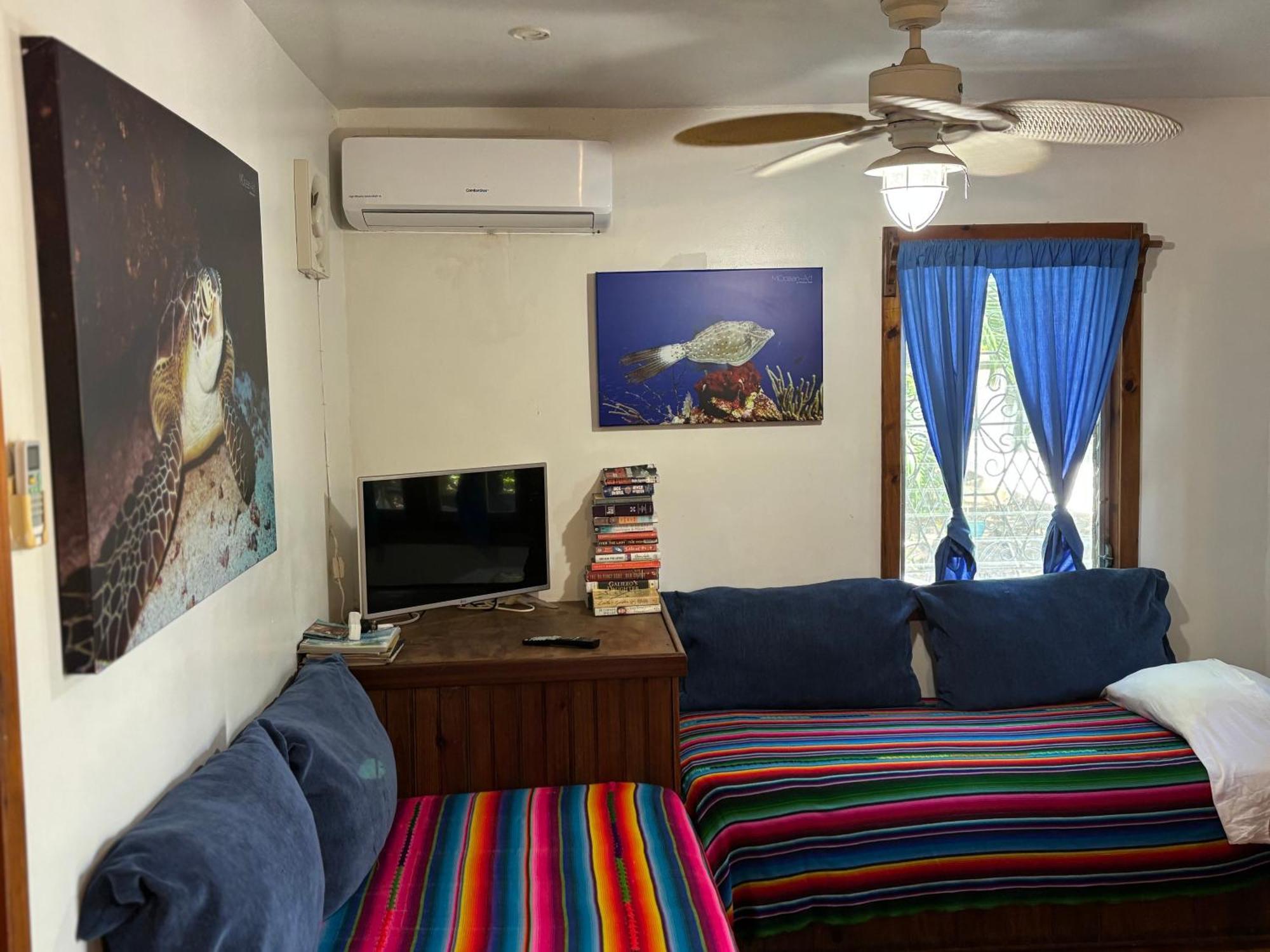 Seabreeze Inn West End Ngoại thất bức ảnh